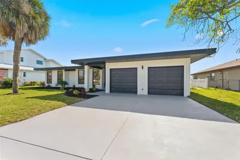 3917 E Eden Roc Circle Tampa FL 33634