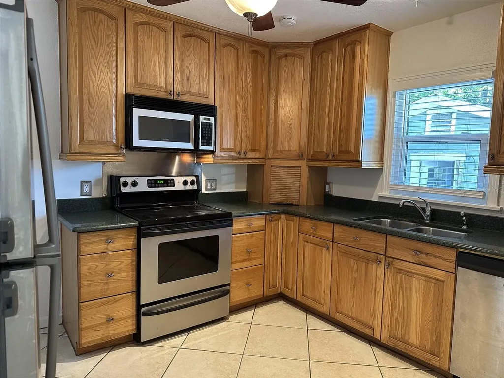 3750 4th Avenue N St Petersburg FL 33713