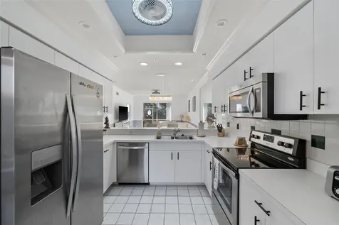 9611 Castle Point Drive Sarasota FL 34238