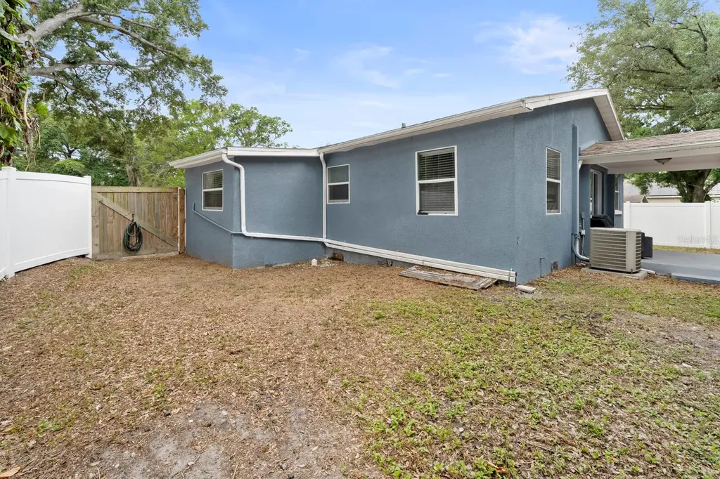 2418 South 69th Tampa FL 33619