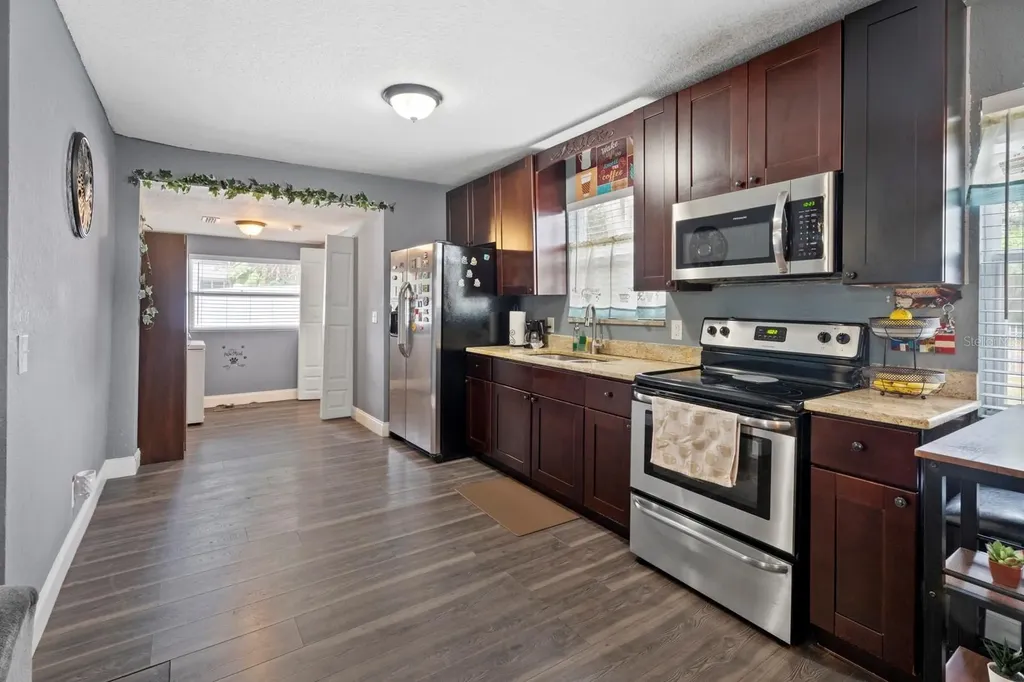2418 South 69th Tampa FL 33619