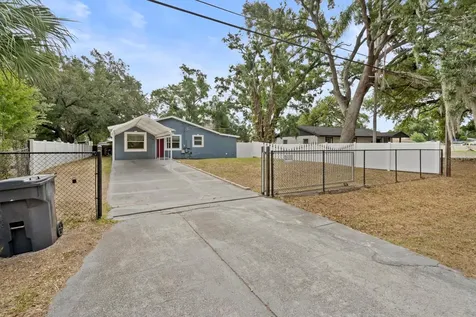 2418 South 69th Tampa FL 33619
