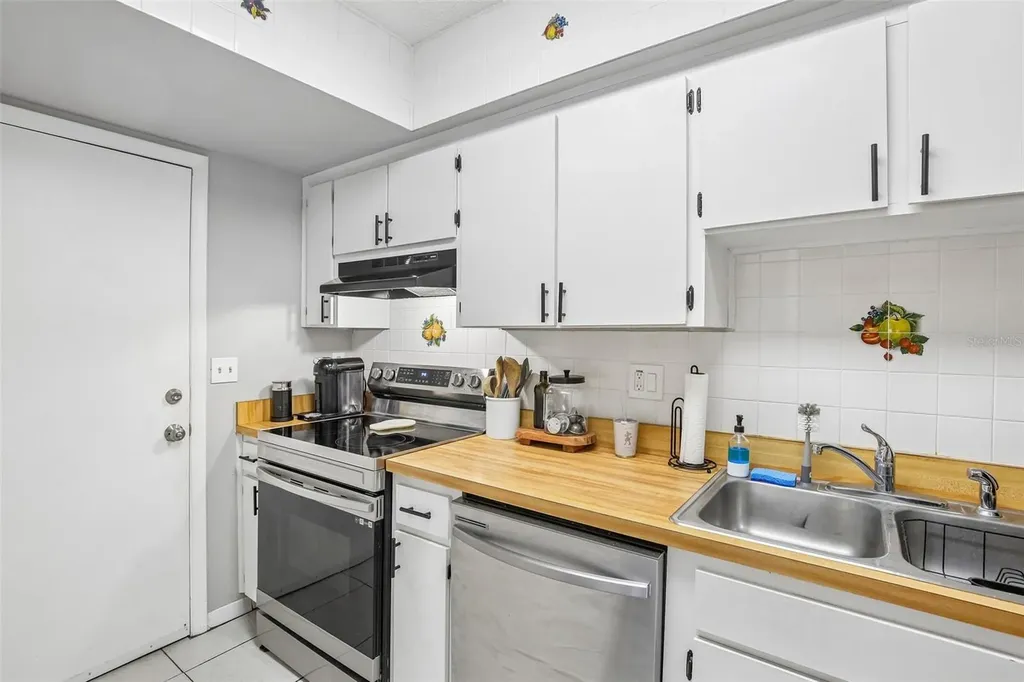 1836 Bough Avenue Clearwater FL 33760
