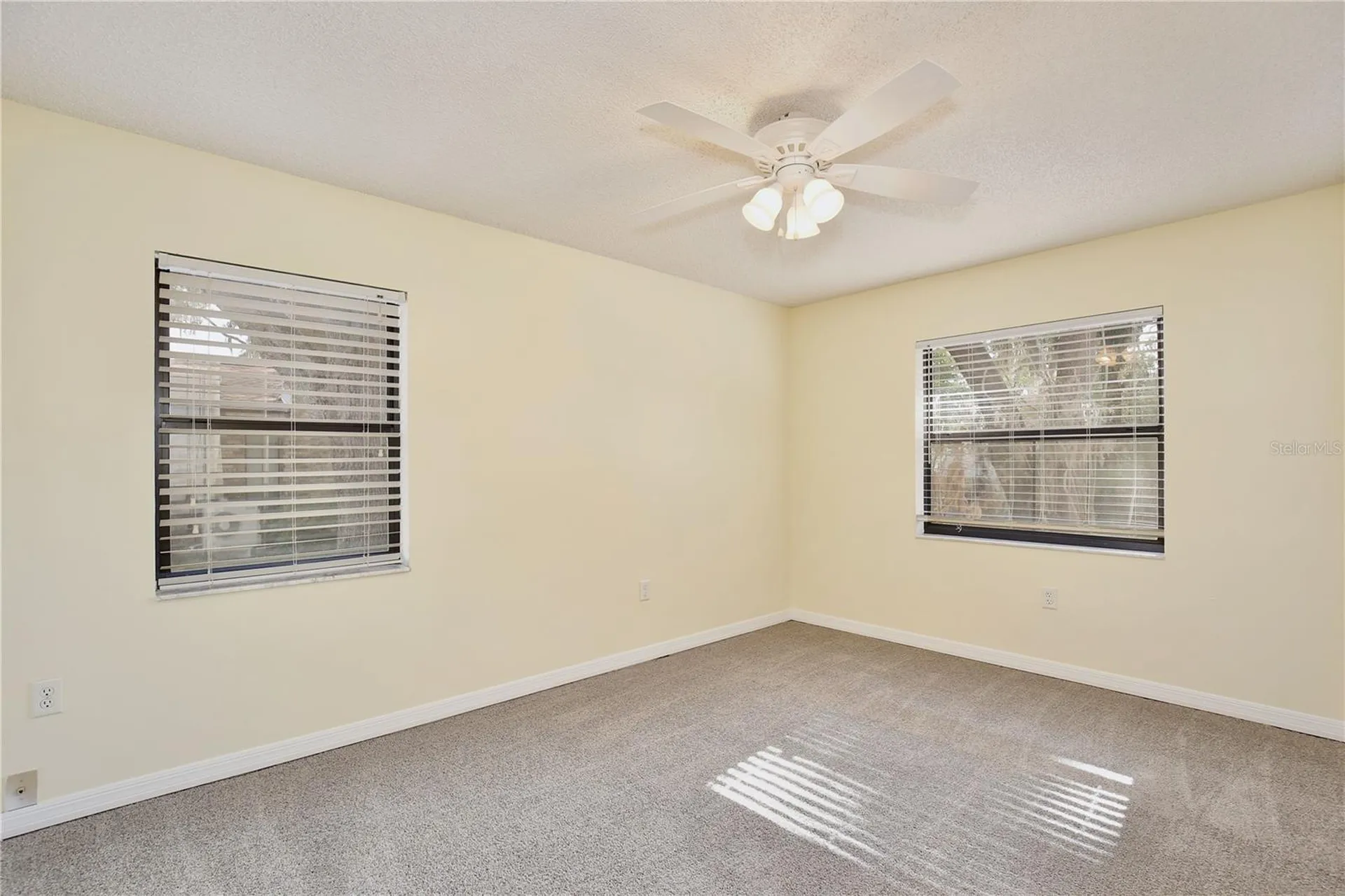 613 Yorktown Drive Leesburg FL 34748