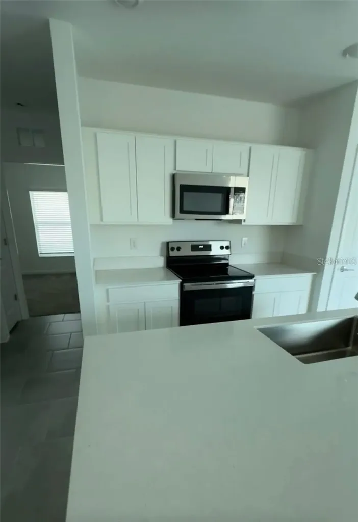 2002 Punch Bowl Avenue Davenport FL 33837