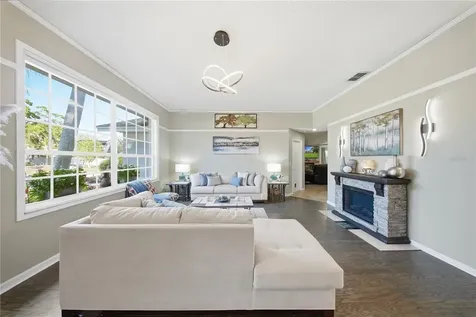 2009 River Park Court Valrico FL 33596