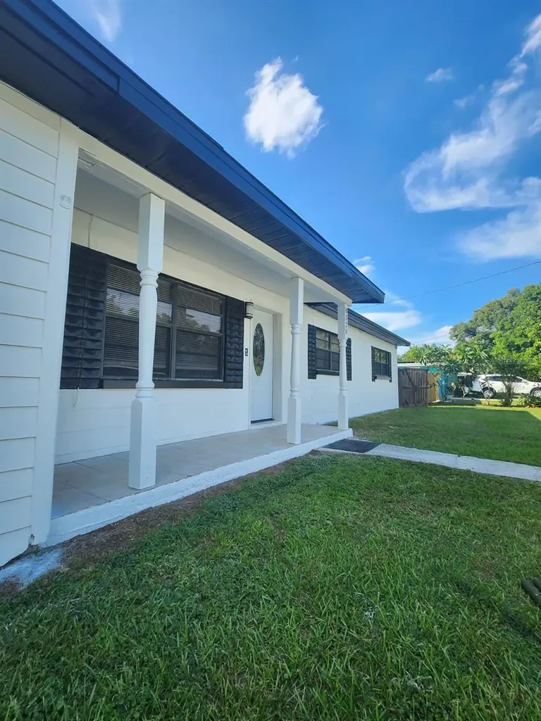 8320 Dot Lane Orlando FL 32809