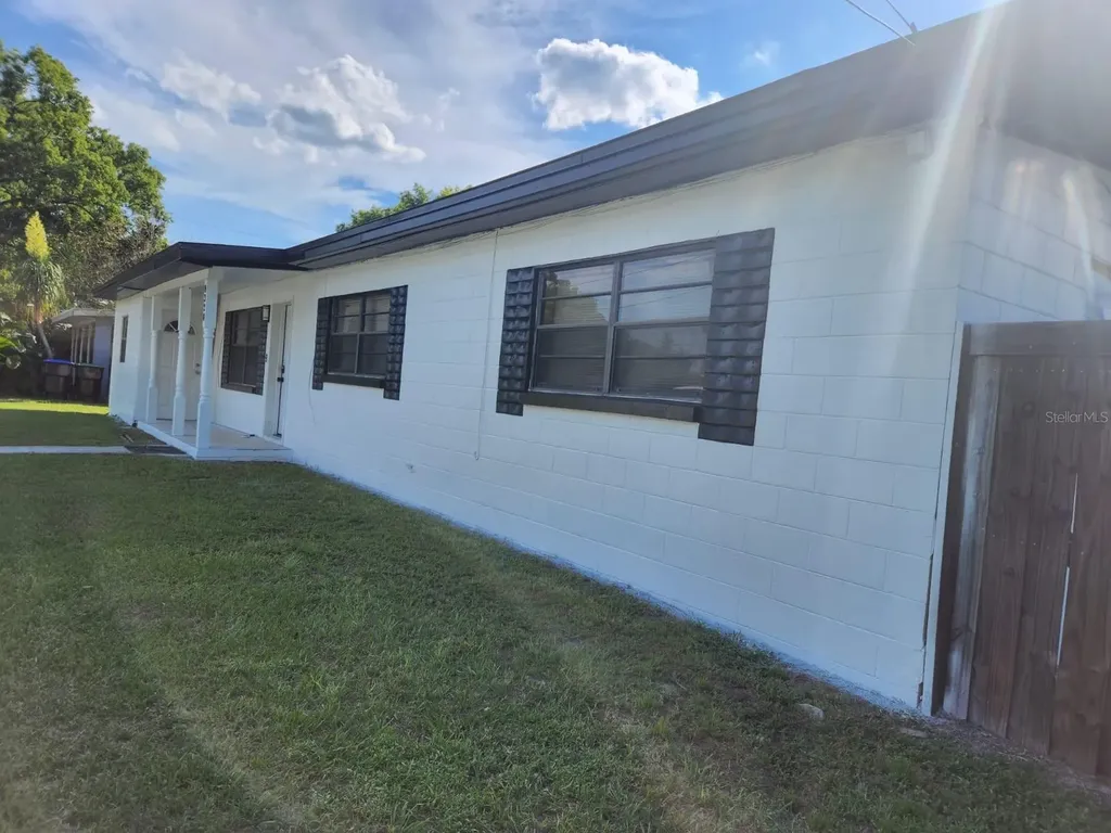 8320 Dot Lane Orlando FL 32809