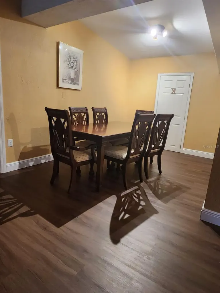 8320 Dot Lane Orlando FL 32809