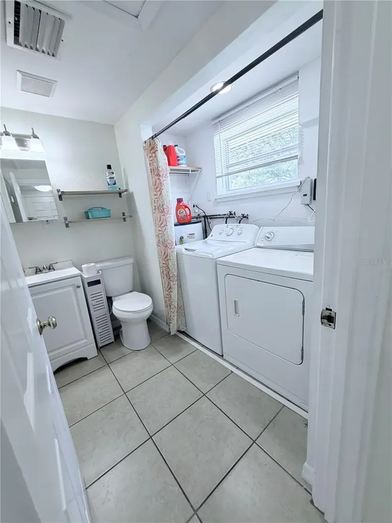 3219 Cambridge Drive Sarasota FL 34232