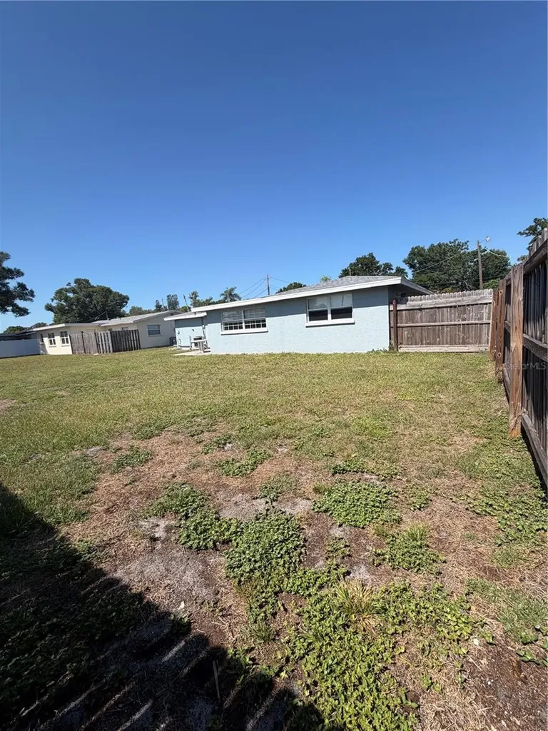 3219 Cambridge Drive Sarasota FL 34232