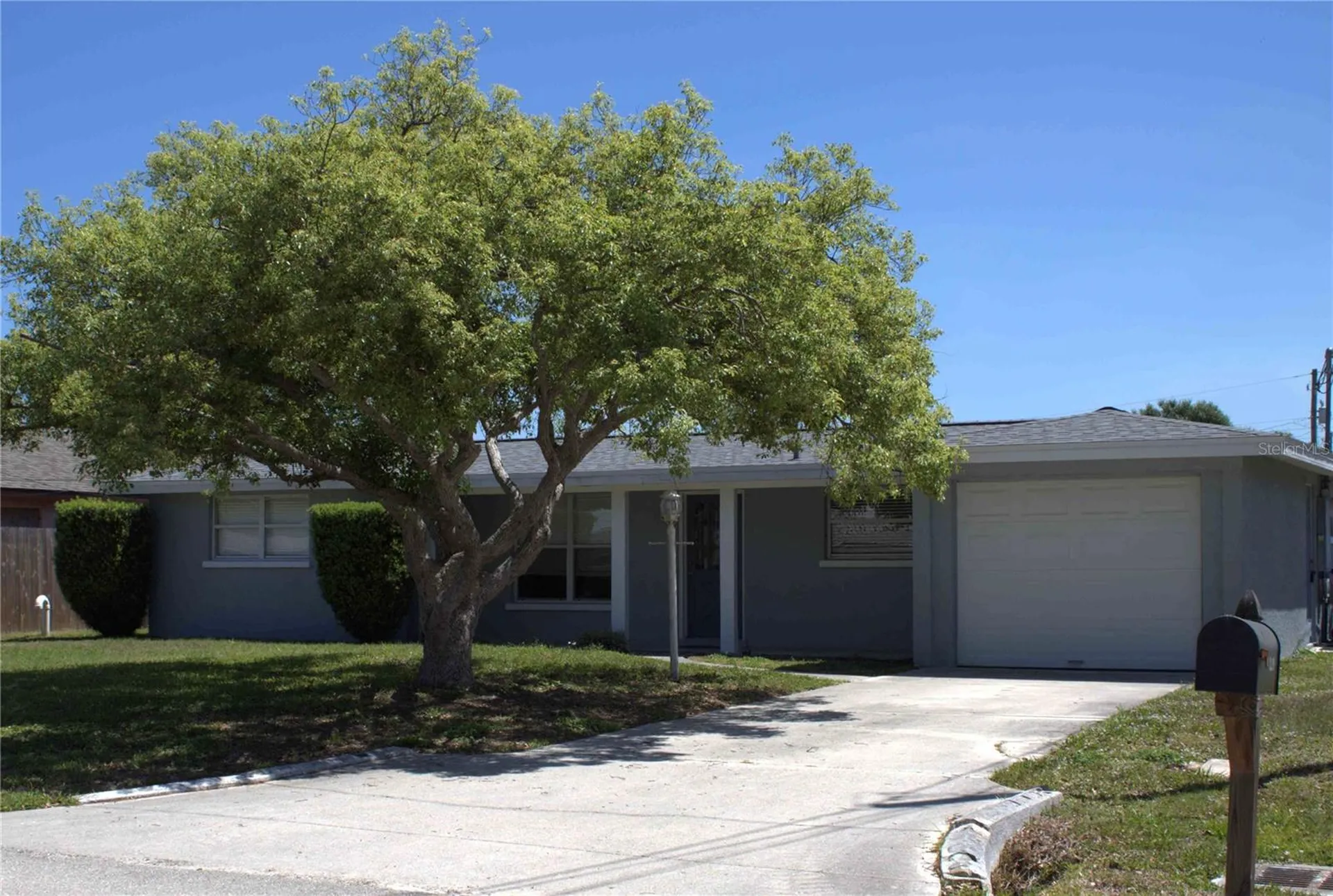 3219 Cambridge Drive Sarasota FL 34232