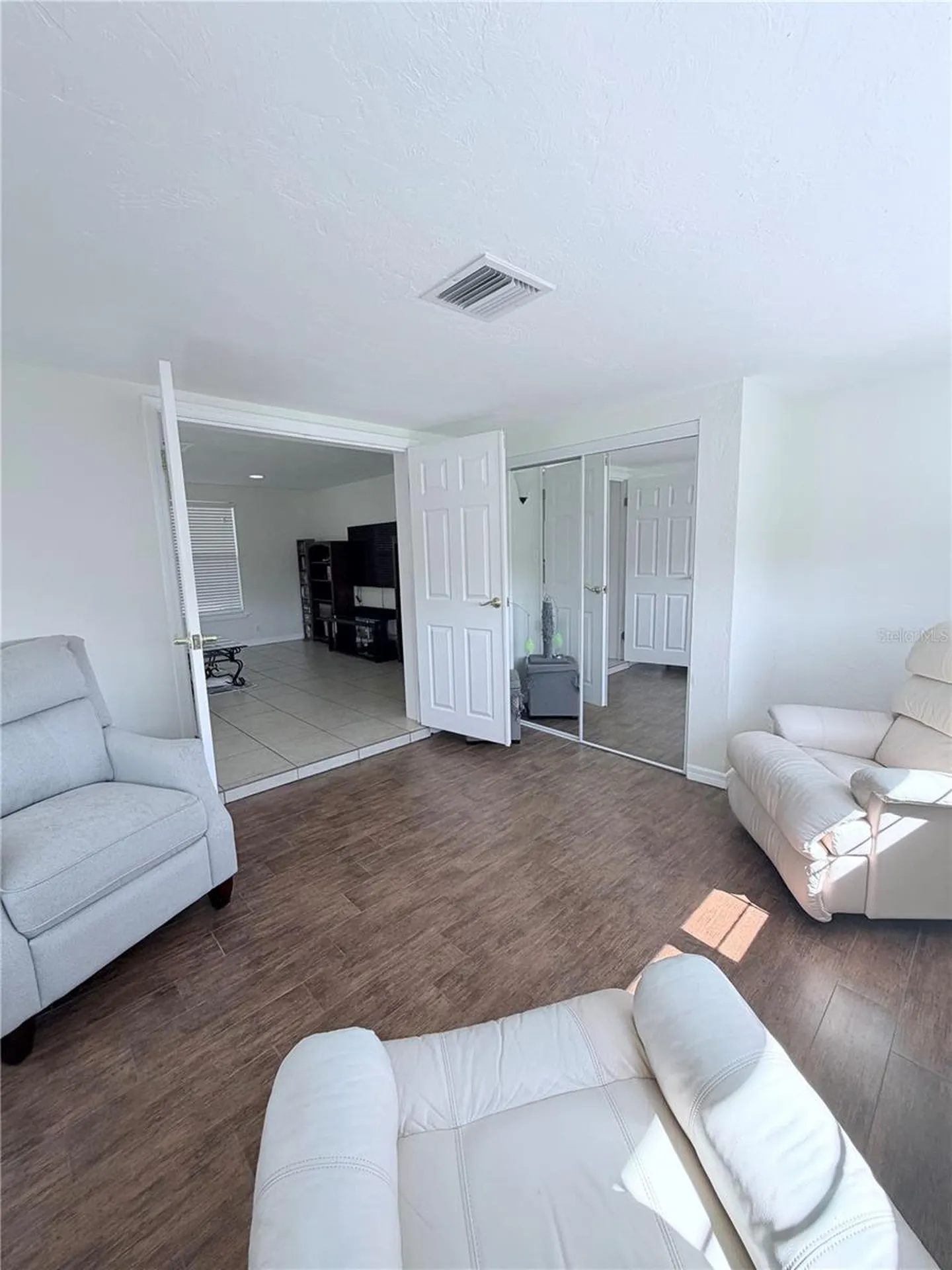 3219 Cambridge Drive Sarasota FL 34232