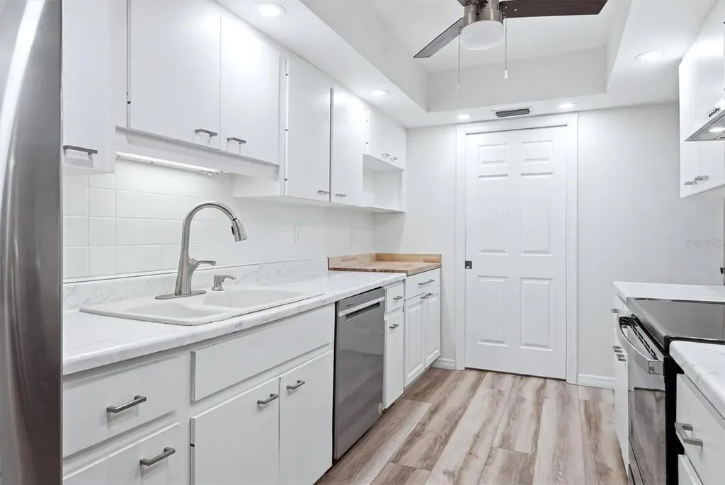 4793 Oak Forest Drive W Sarasota FL 34231