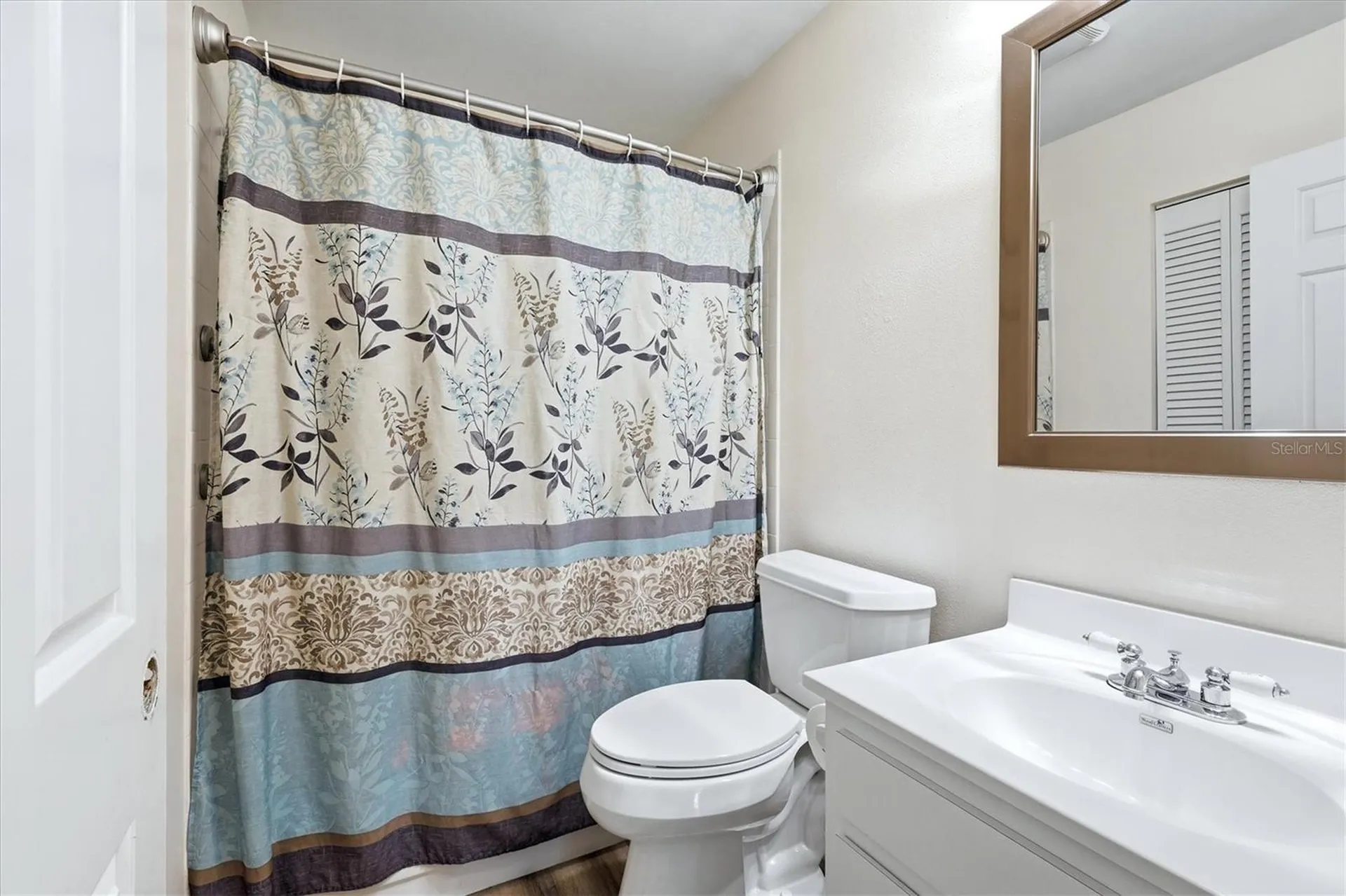 4793 Oak Forest Drive W Sarasota FL 34231