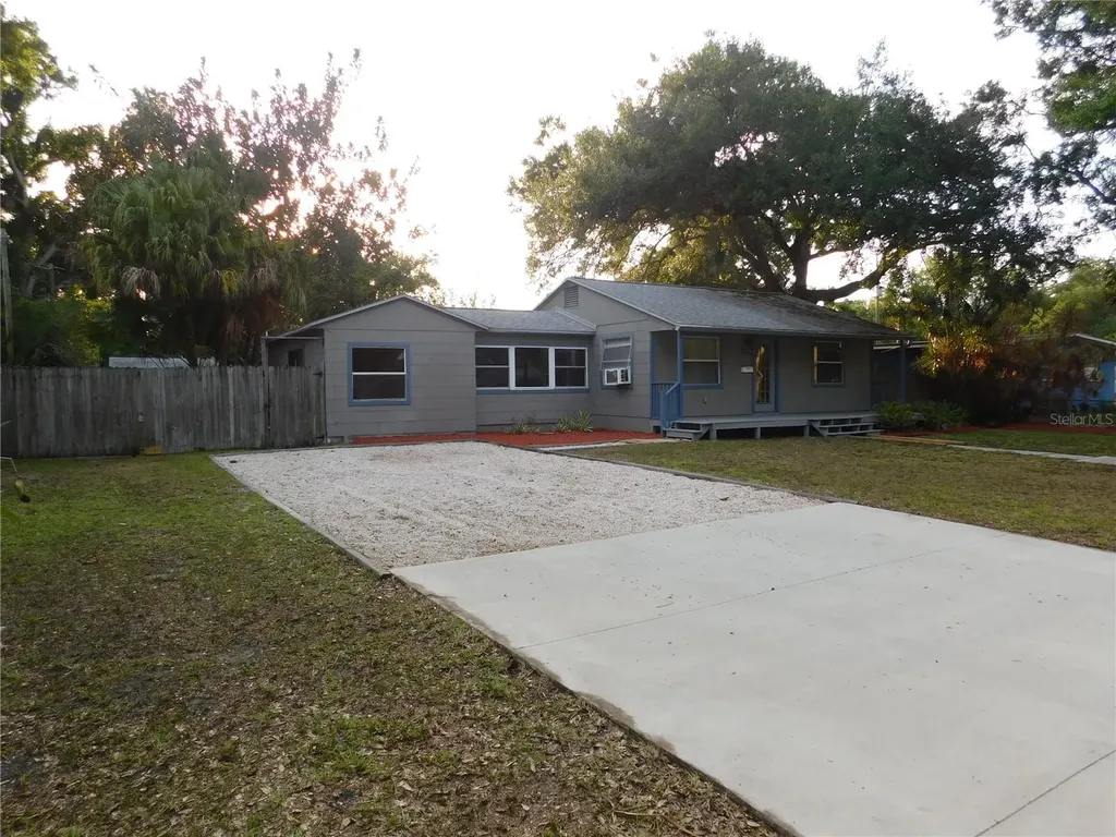 4934 20th Street N St Petersburg FL 33714