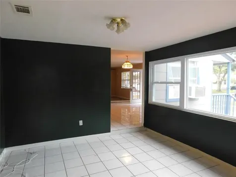 4934 20th Street N St Petersburg FL 33714