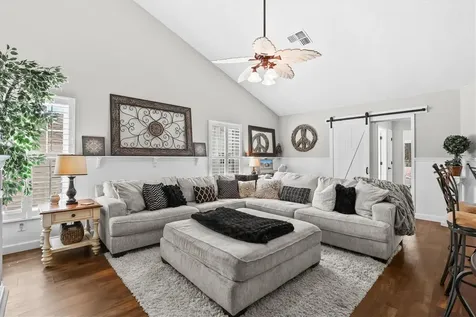 1049 Larkin Road Spring Hill FL 34608