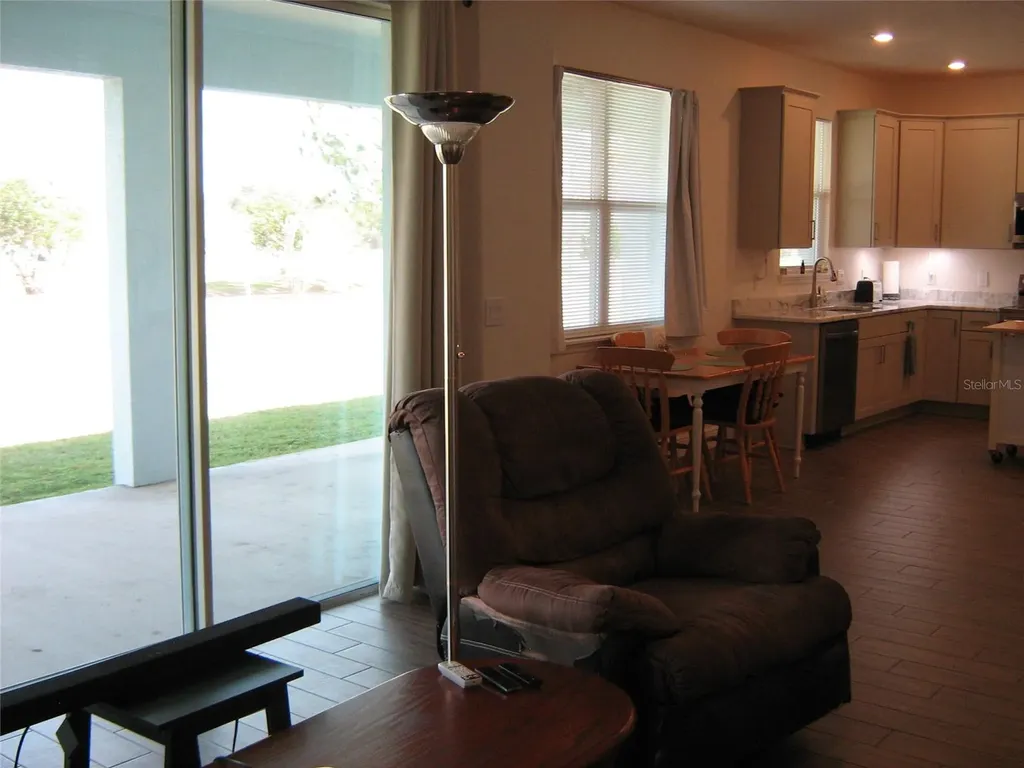 535 Dowling Circle Lady Lake FL 32159