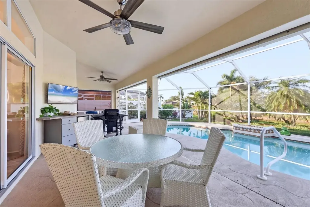 682 Boundary Boulevard Rotonda West FL 33947