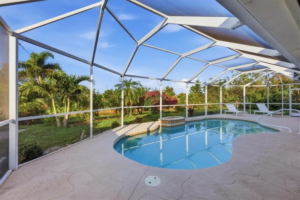682 Boundary Boulevard Rotonda West FL 33947