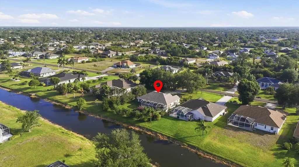 682 Boundary Boulevard Rotonda West FL 33947