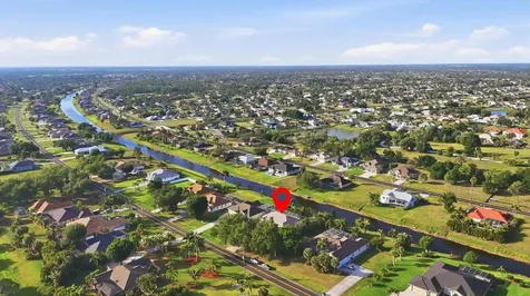 682 Boundary Boulevard Rotonda West FL 33947