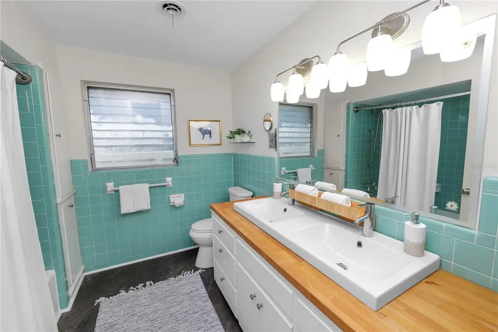 2215 Woodbine Avenue Lakeland FL 33803