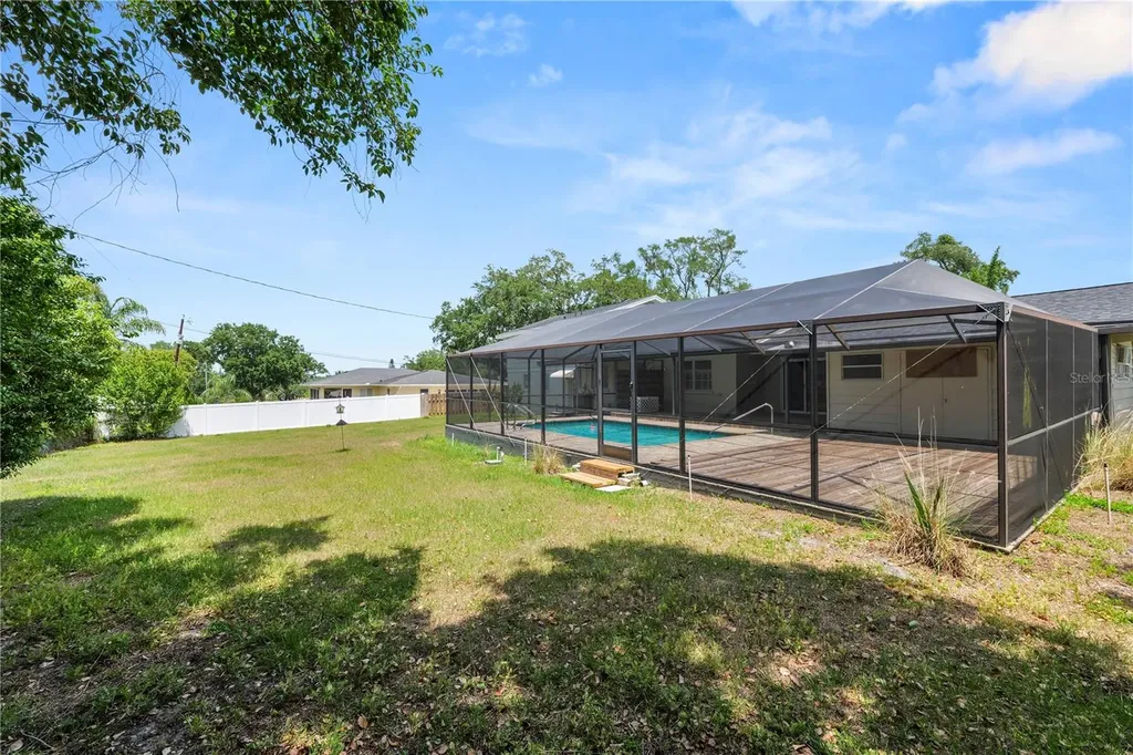 2215 Woodbine Avenue Lakeland FL 33803