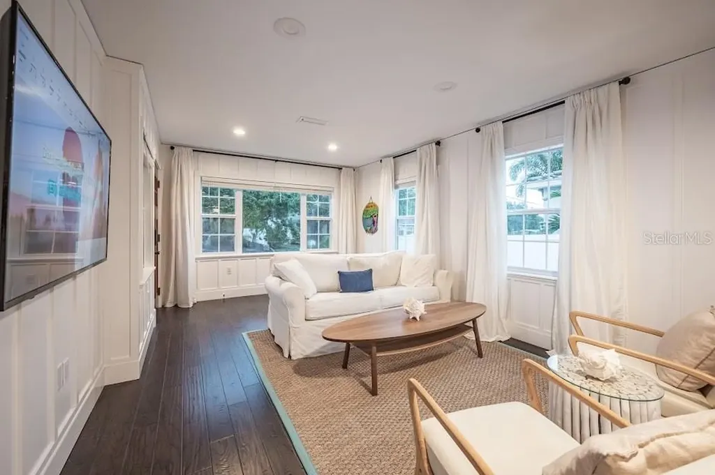 1837 Worrington Street Sarasota FL 34231