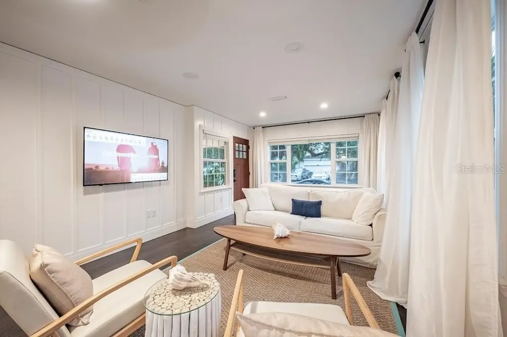 1837 Worrington Street Sarasota FL 34231