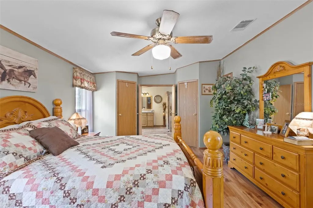 6689 SE 55th Street Trenton FL 32693