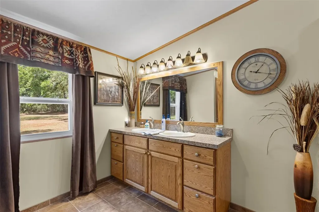 6689 SE 55th Street Trenton FL 32693