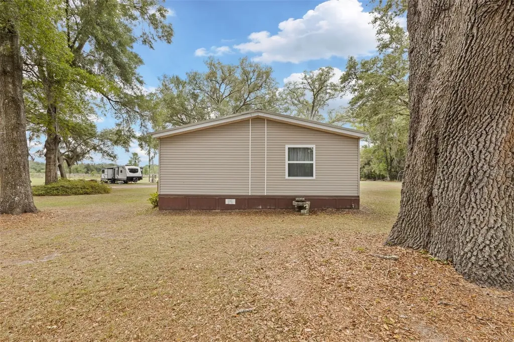6689 SE 55th Street Trenton FL 32693