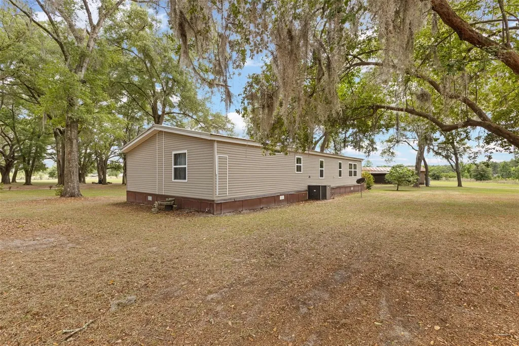 6689 SE 55th Street Trenton FL 32693