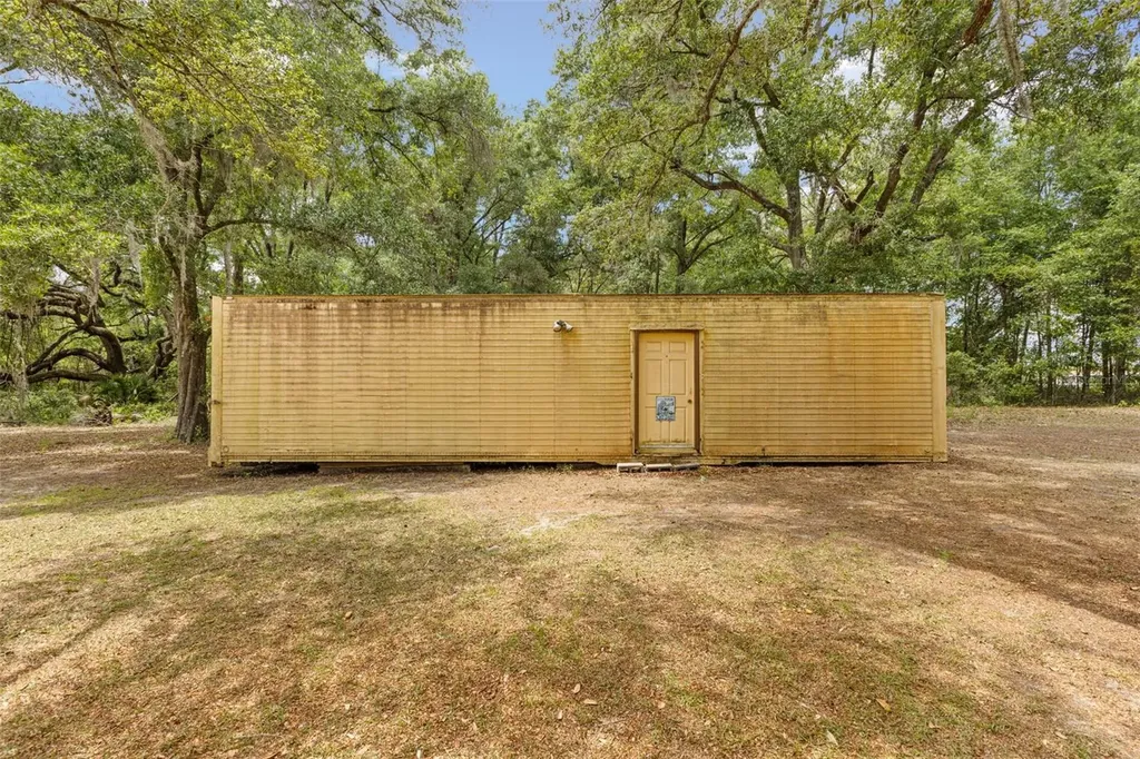 6689 SE 55th Street Trenton FL 32693