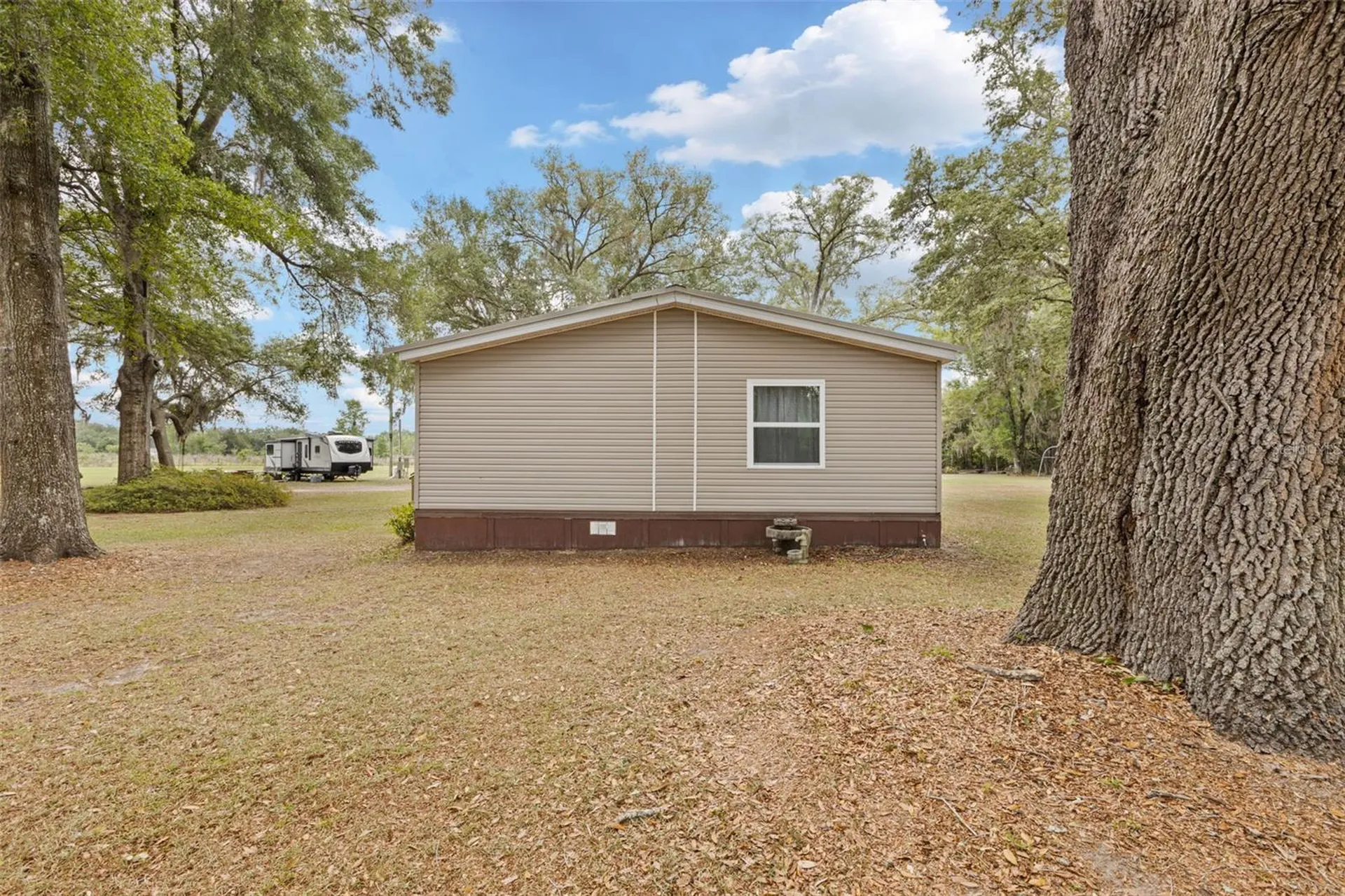 6689 SE 55th Street Trenton FL 32693