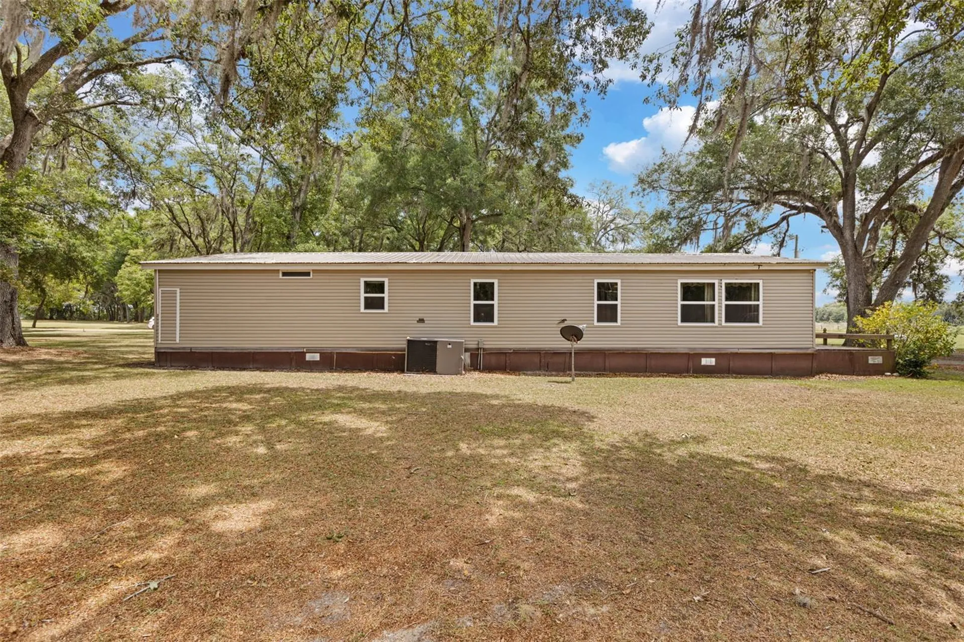 6689 SE 55th Street Trenton FL 32693