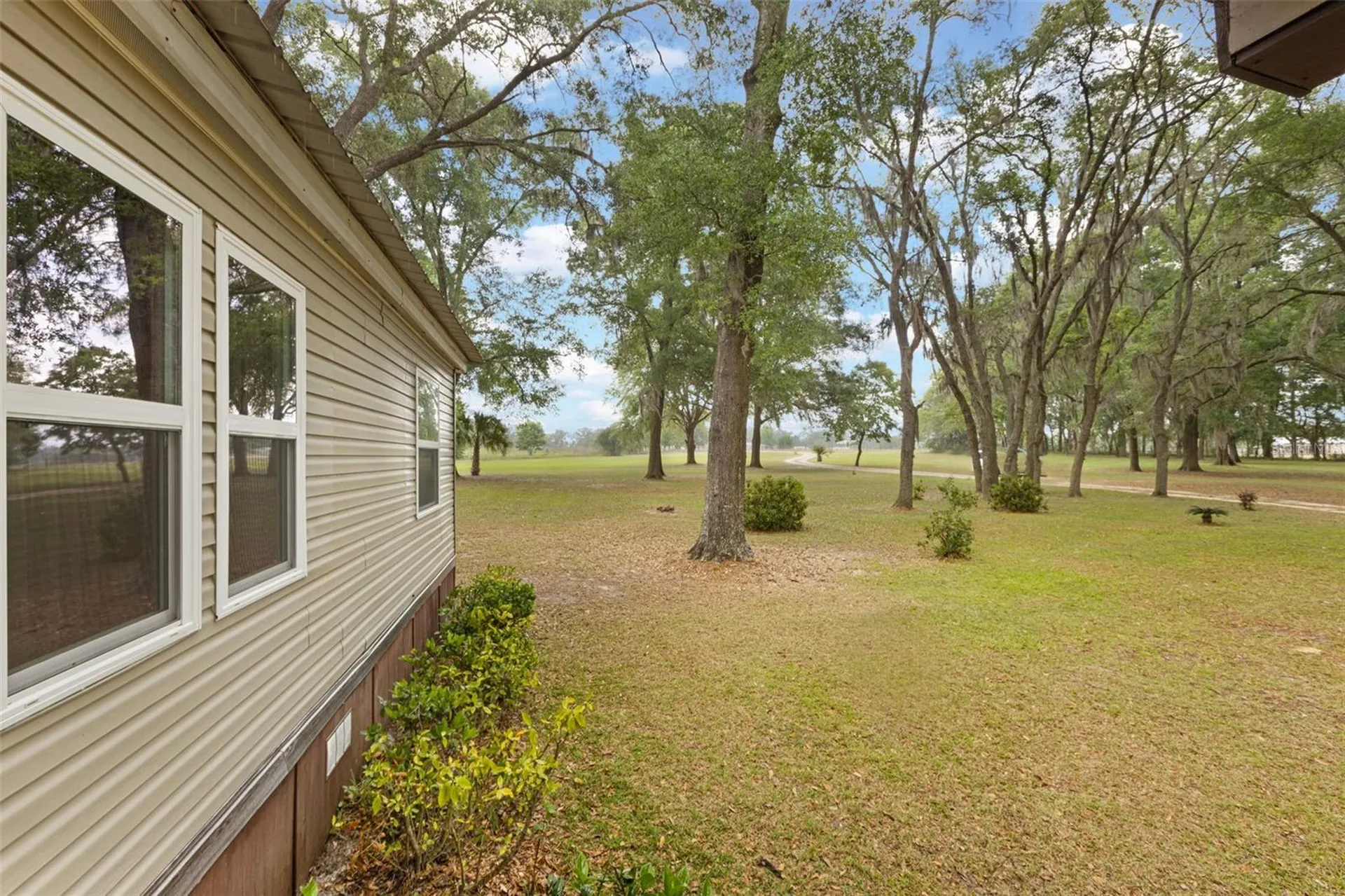 6689 SE 55th Street Trenton FL 32693
