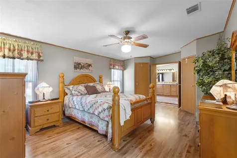 6689 SE 55th Street Trenton FL 32693