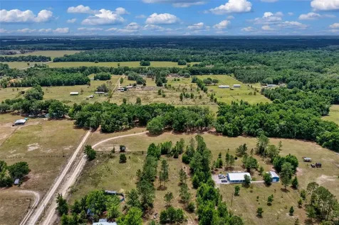 6689 SE 55th Street Trenton FL 32693