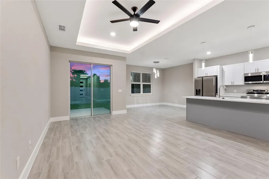 330 Royal Palm Way Winter Haven FL 33881