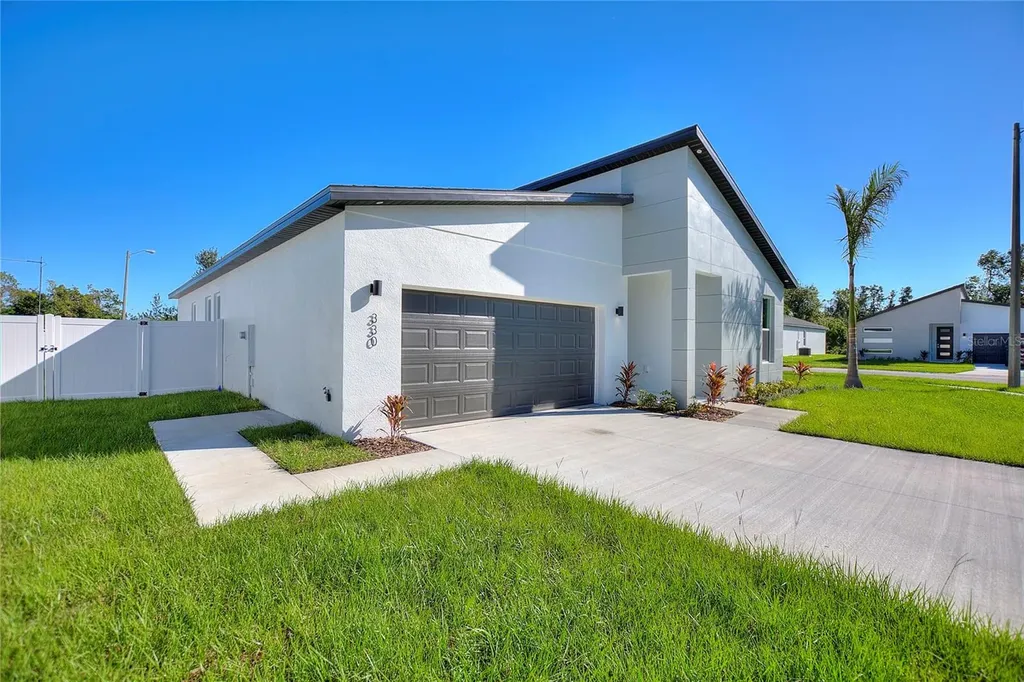 330 Royal Palm Way Winter Haven FL 33881
