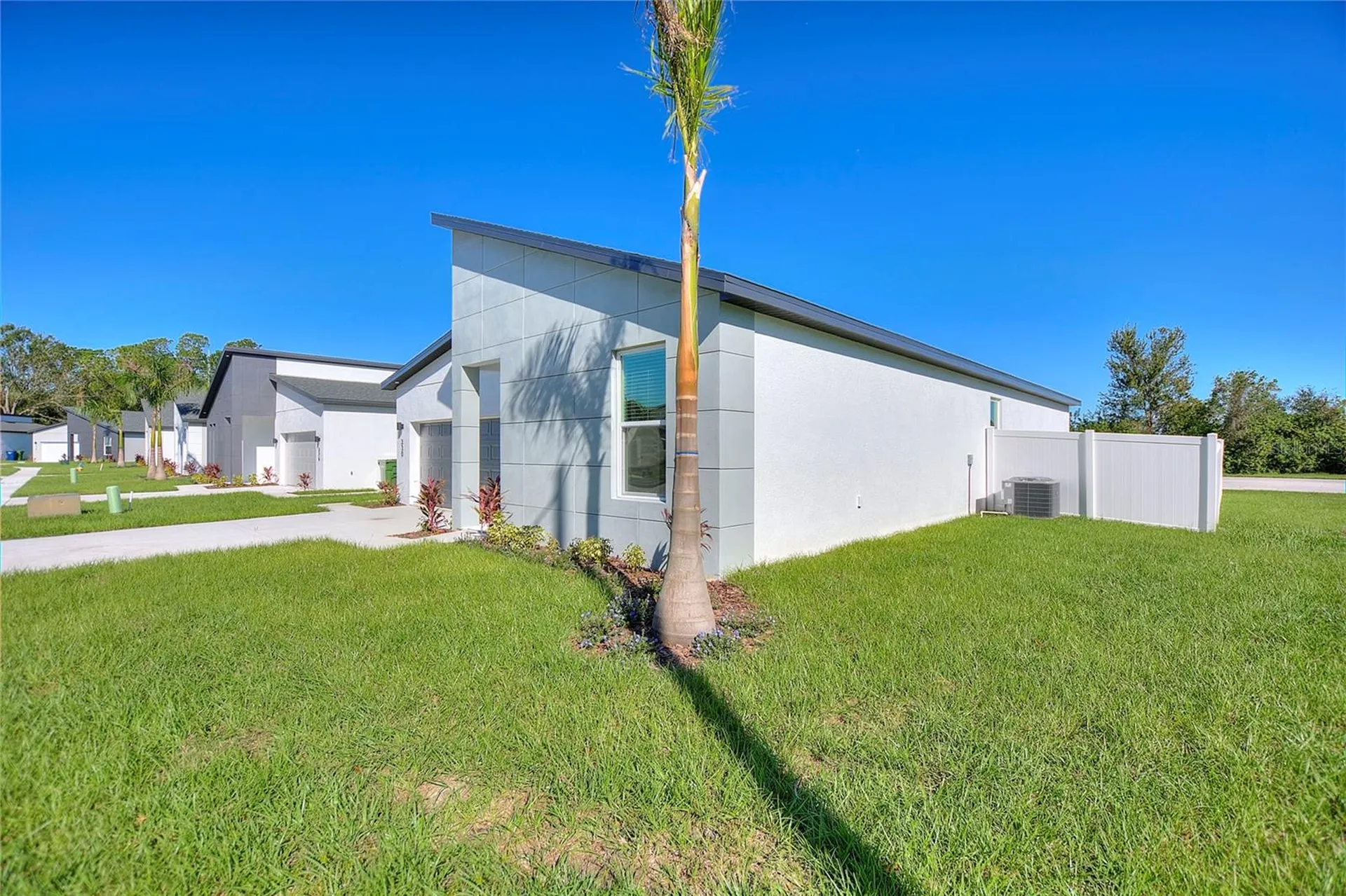 330 Royal Palm Way Winter Haven FL 33881