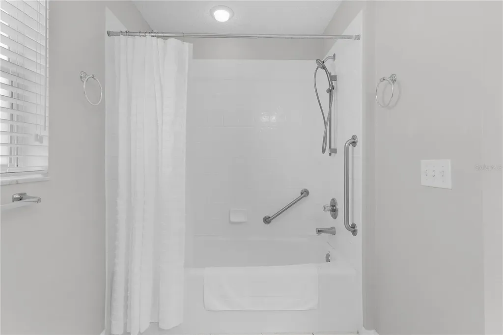 16689 SE 78th Live Oak Avenue The Villages FL 32162