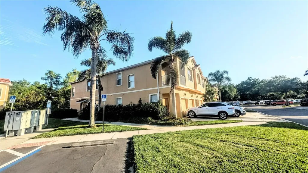 3711 Parkridge Circle Sarasota FL 34243