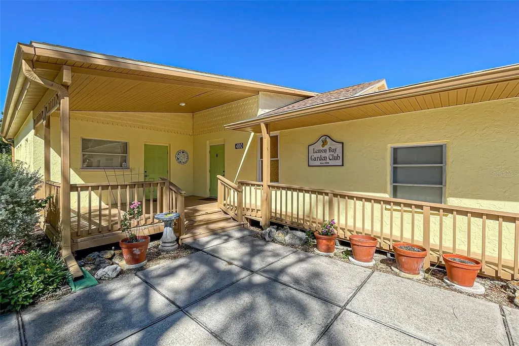 1475 Flamingo Drive Englewood FL 34224