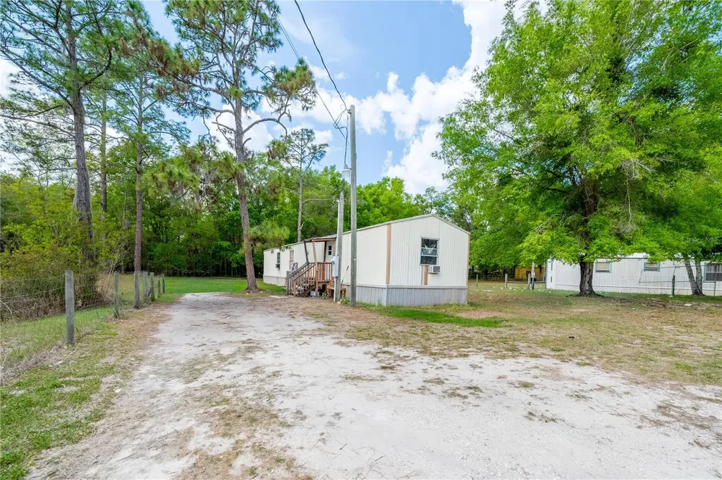 8589 SE 66th Avenue Trenton FL 32693