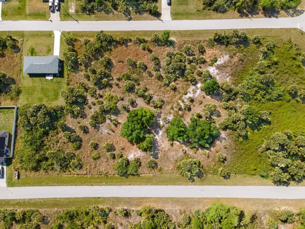 19053 Sheriff Avenue Port Charlotte FL 33954