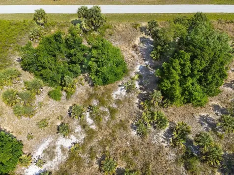 19053 Sheriff Avenue Port Charlotte FL 33954